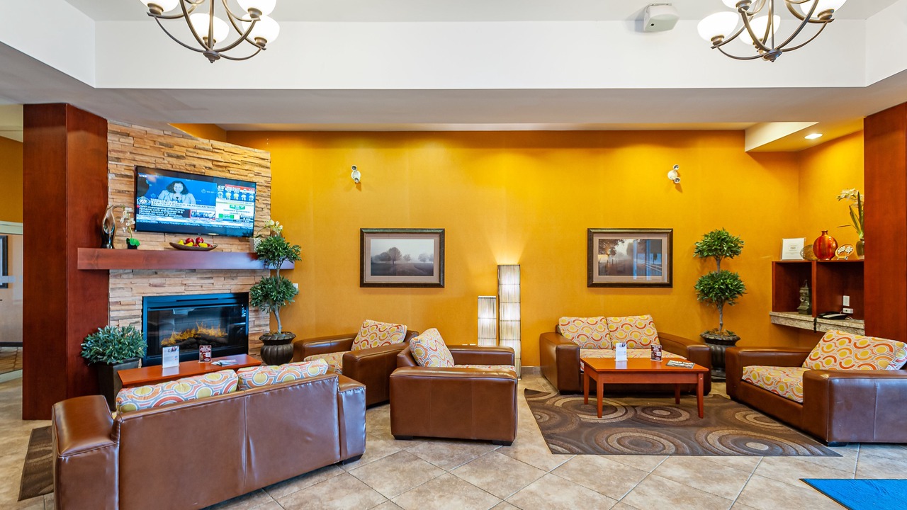Photo of Livingroom in Bowmanville