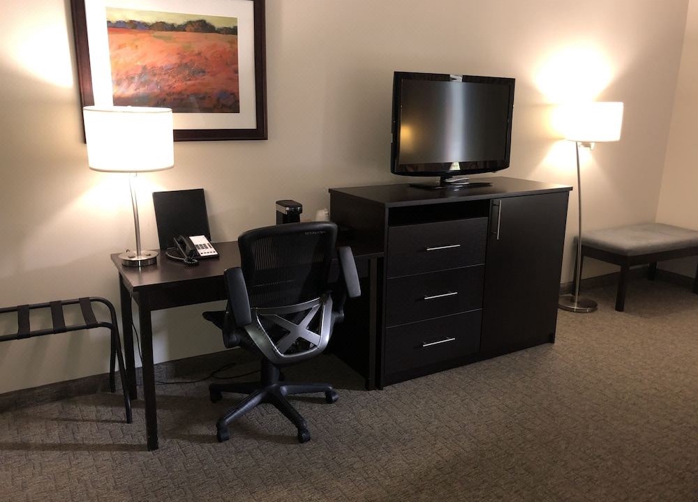 Photo of Livingroom in Lindsay