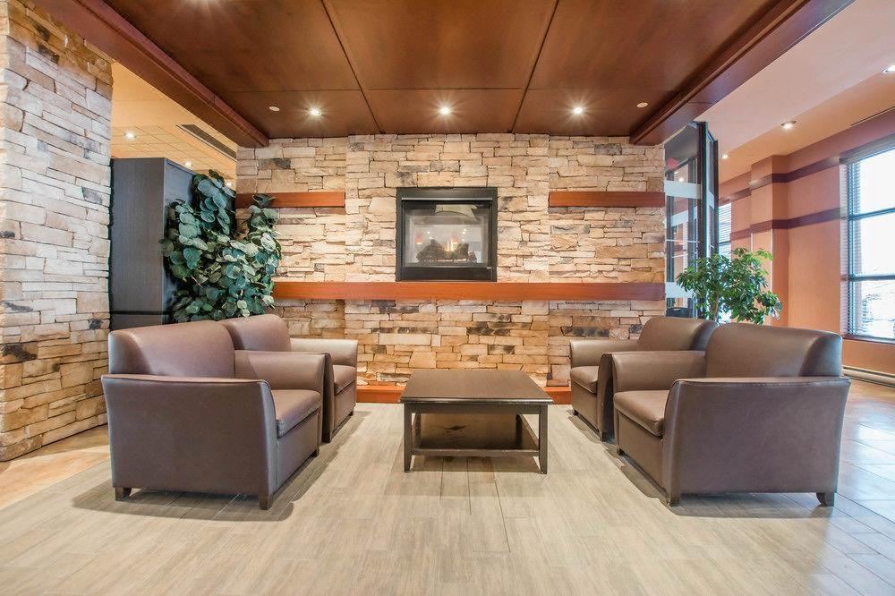 Photo of Livingroom in Desjardins