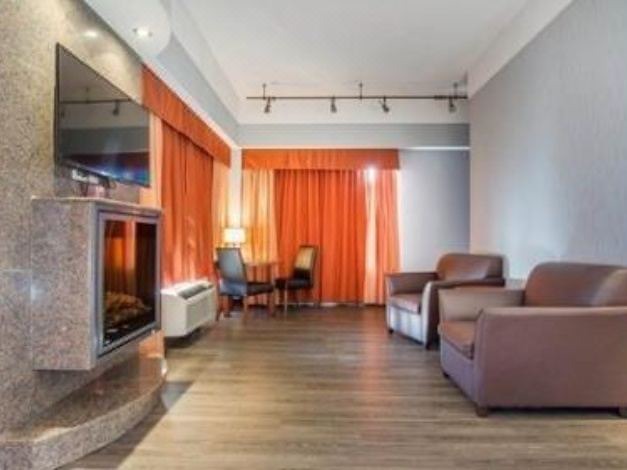 Photo of Livingroom in Desjardins