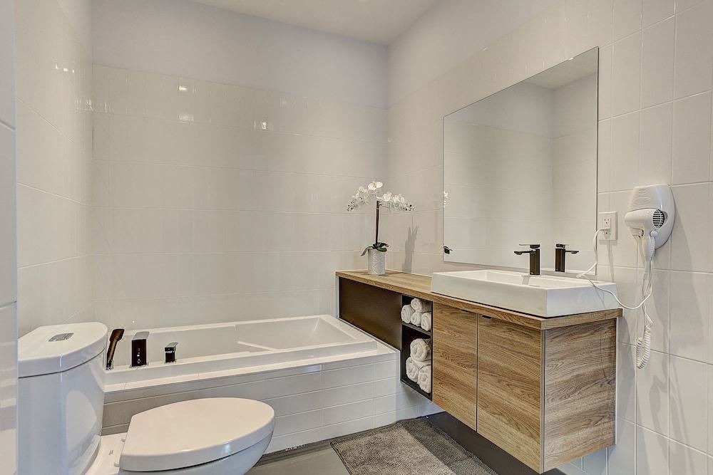 Photo of Bathroom in Pointe-Saint-Charles