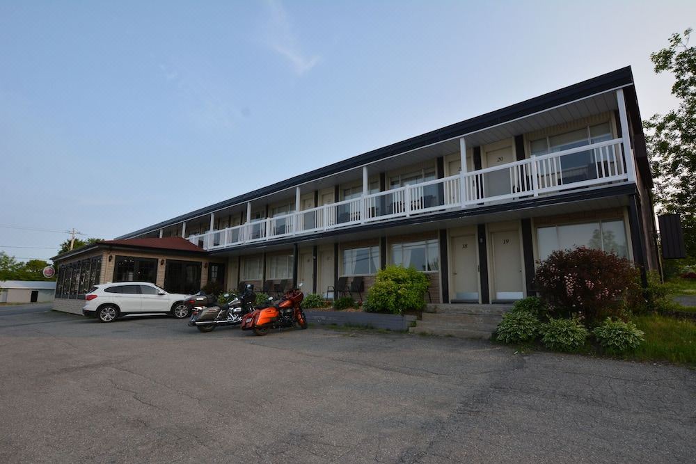 Photo of Buildings in Lac-Etchemin