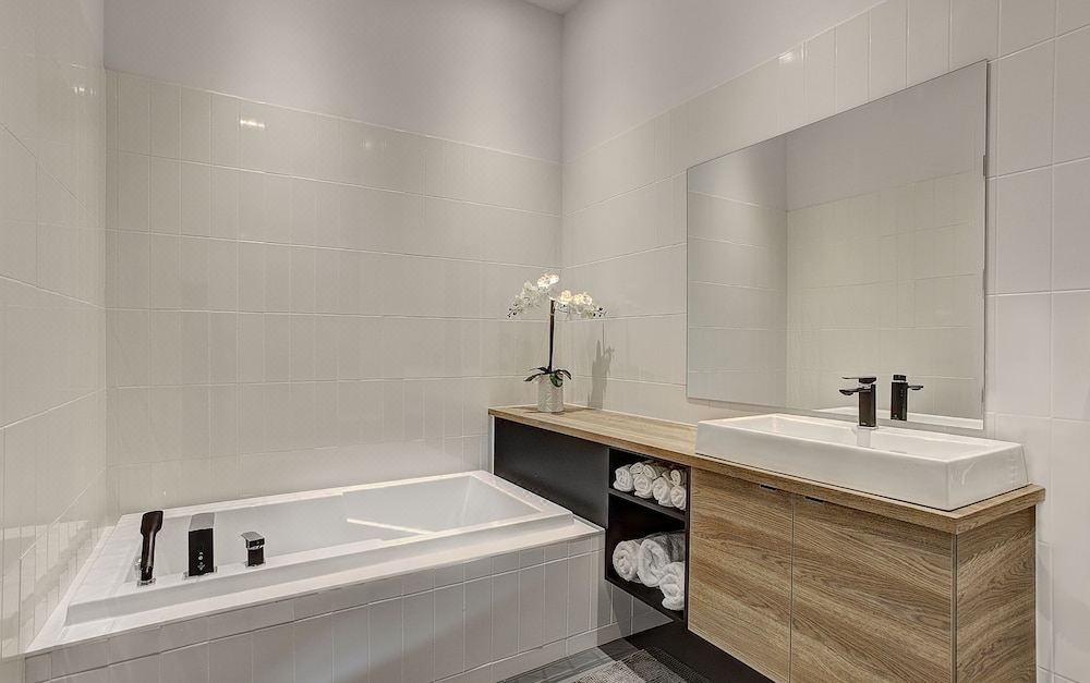 Photo of Bathroom in Pointe-Saint-Charles