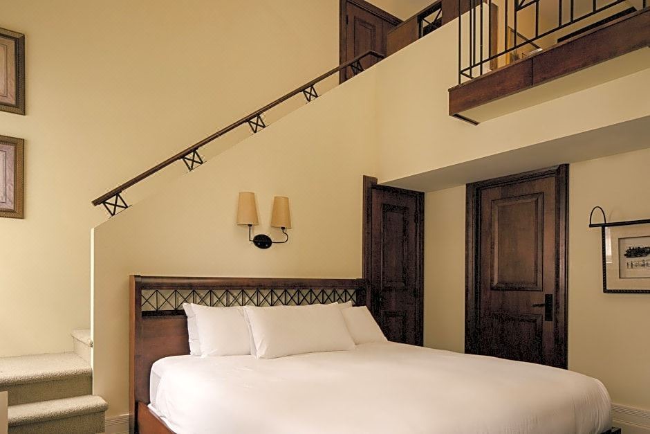 Photo of Bedroom in Old Montreal