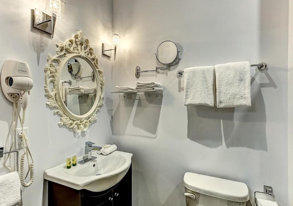 Photo of Bathroom in Golden Square Mile