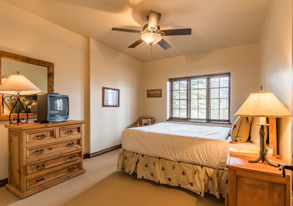 Photo of Bedroom in Mont-Tremblant