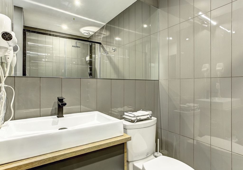 Photo of Bathroom in Shaughnessy Village