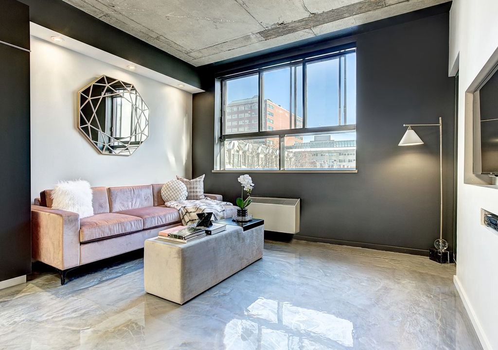 Photo of Livingroom in Shaughnessy Village