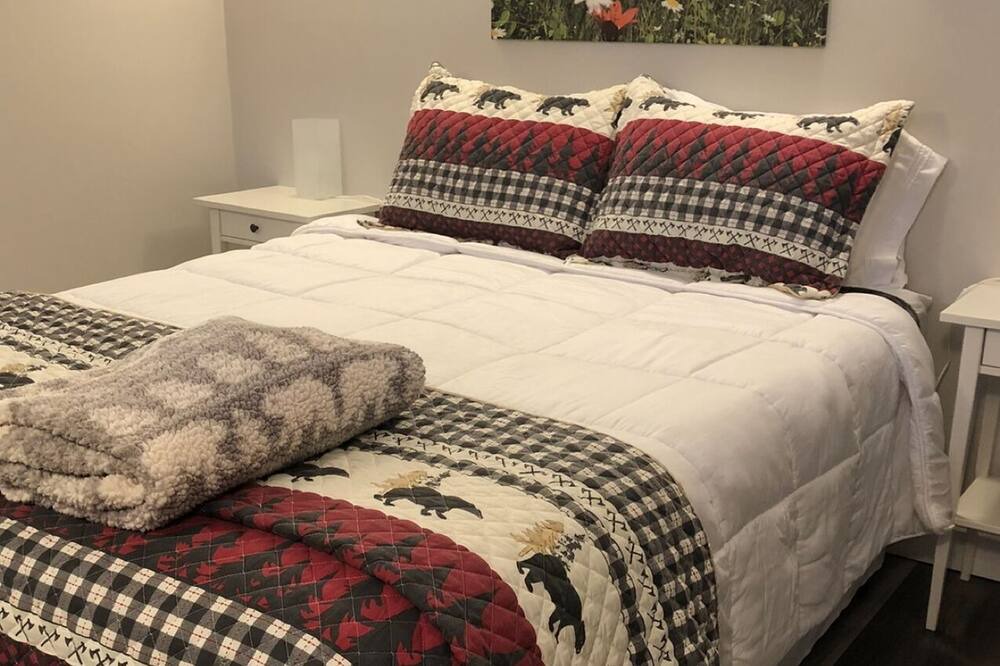 Photo of Bedroom in Columbia Valley