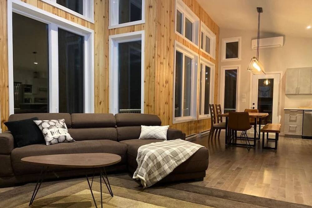 Photo of Bedroom in Saint Come