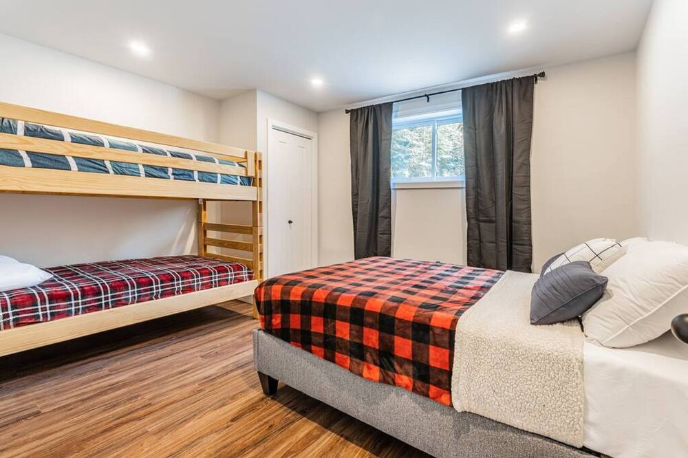Photo of Bedroom in Saint Come