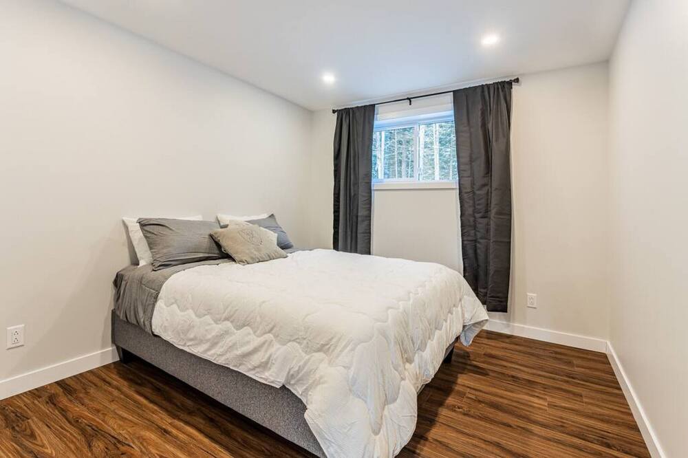 Photo of Bedroom in Saint Come