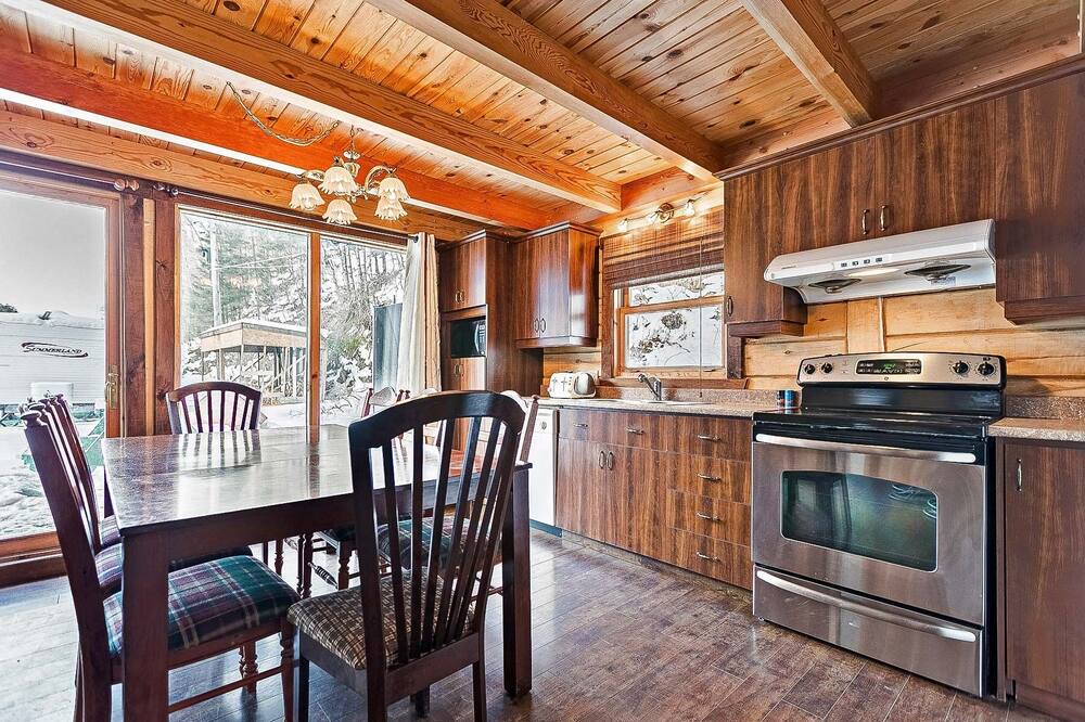 Photo of Kitchen in L'Ange-Gardien