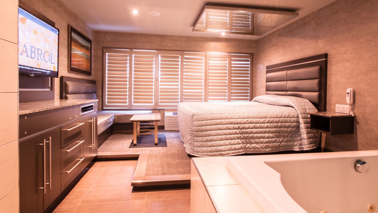 Photo of Bedroom in Cote-Des-Neiges—Notre-Dame-De-Grace