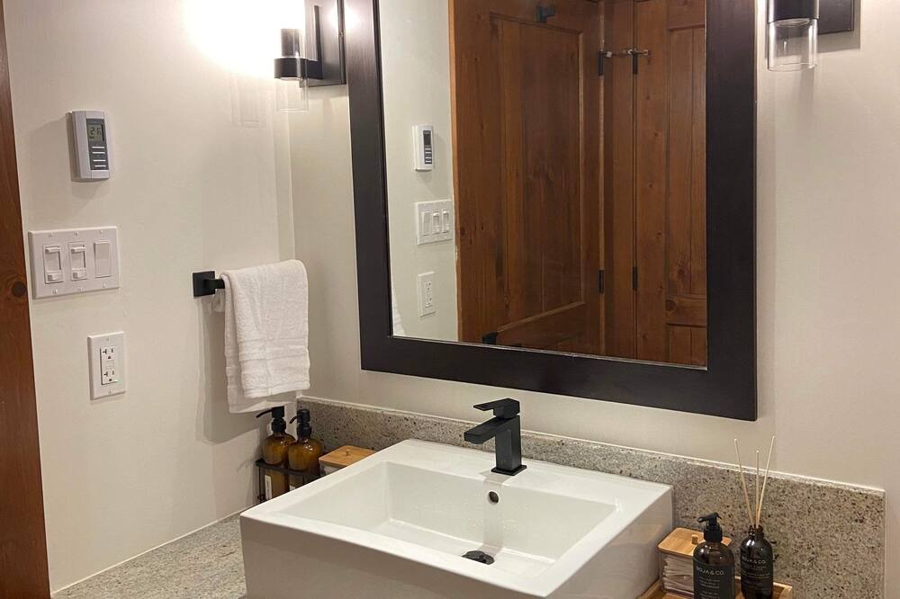 Photo of Bathroom in Versant Soleil