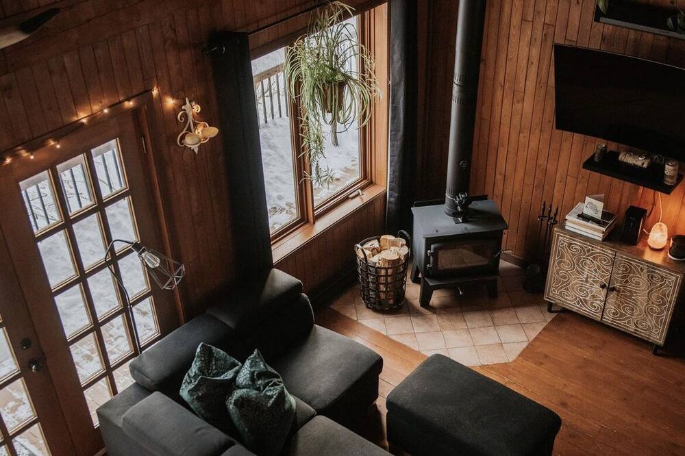 Photo of Livingroom in Saint-Gabriel-de-Valcartier