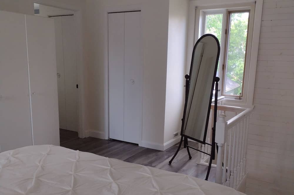 Photo of Bedroom in Breakeyville