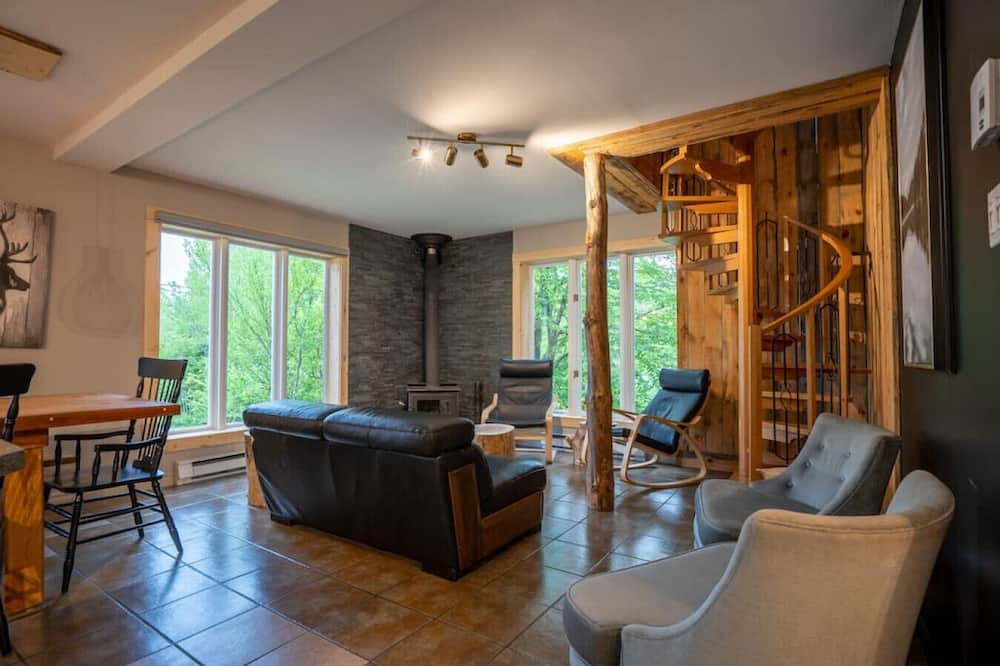 Photo of Livingroom in Saint Donat