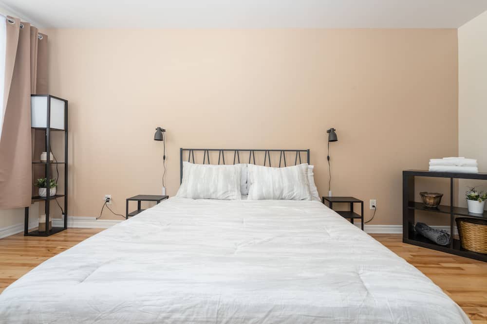 Photo of Bedroom in Pointe-Saint-Charles
