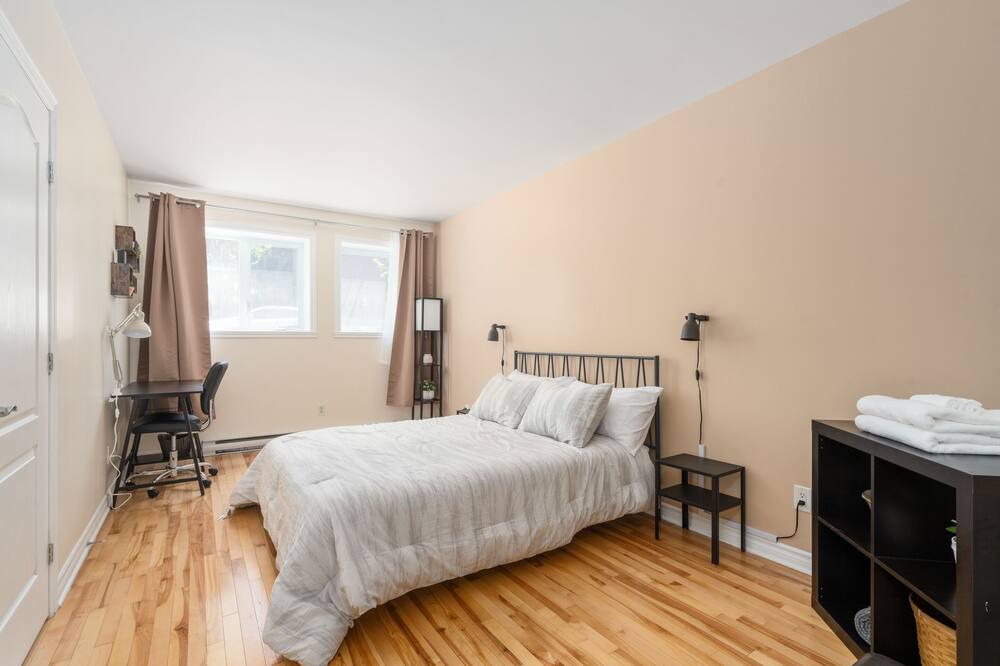 Photo of Bedroom in Pointe-Saint-Charles