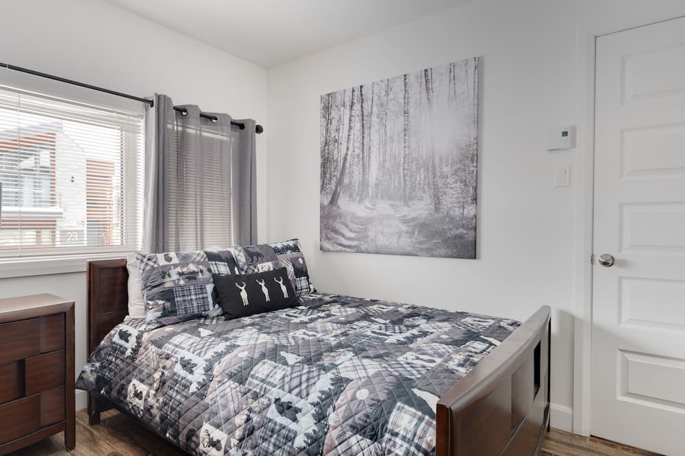 Photo of Bedroom in Stoneham