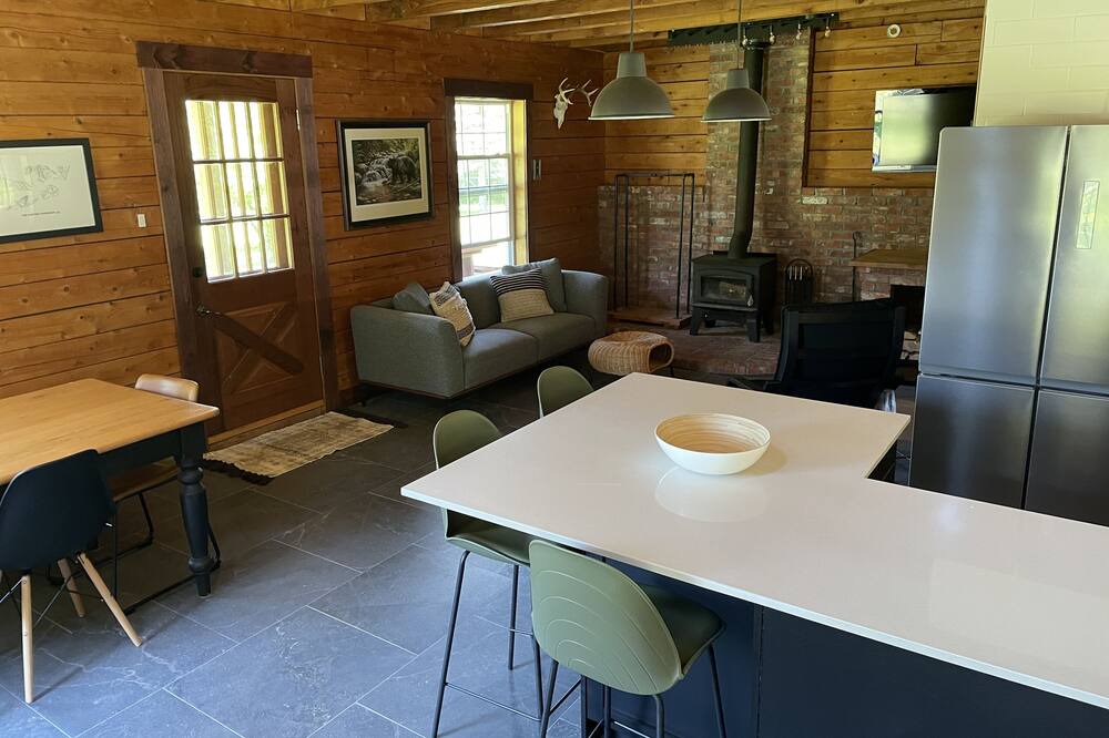 Photo of Livingroom in Sutton