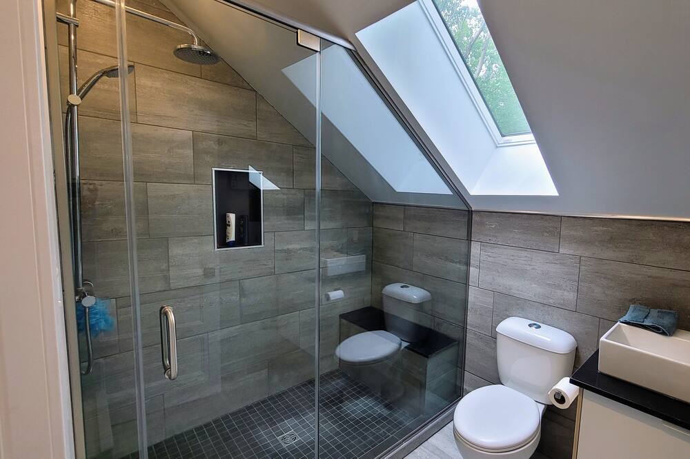Photo of Bathroom in Val Morin