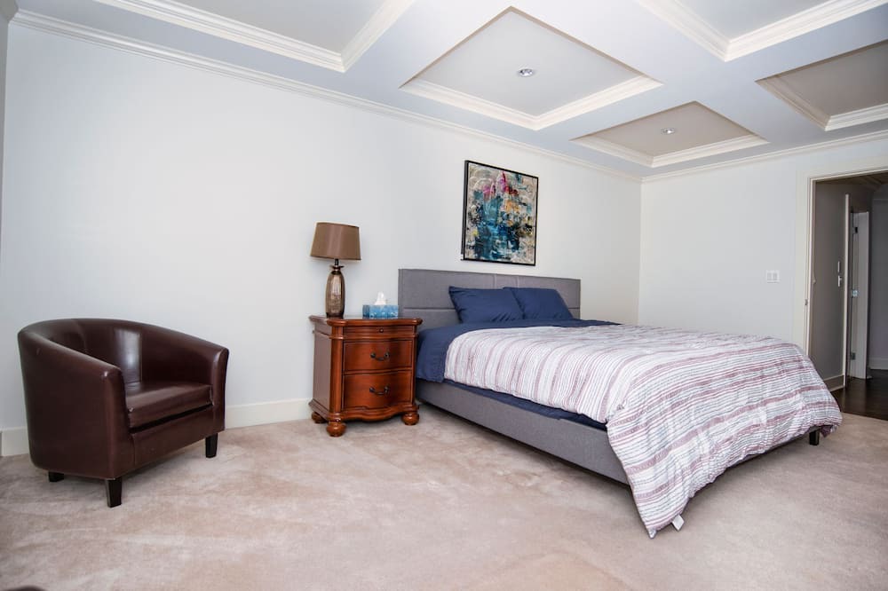 Photo of Bedroom in Langley