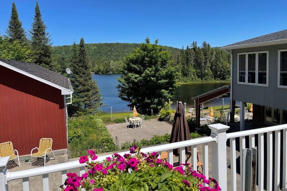 Photo of Patio Balcony in Saint Donat