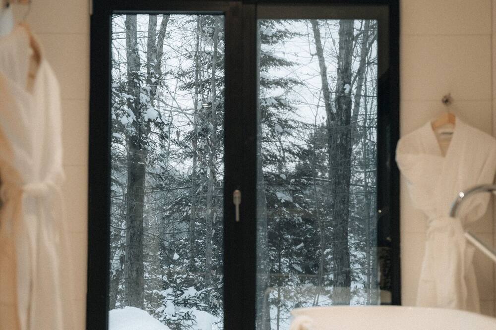 Photo of Bathroom in Lac Superieur Village