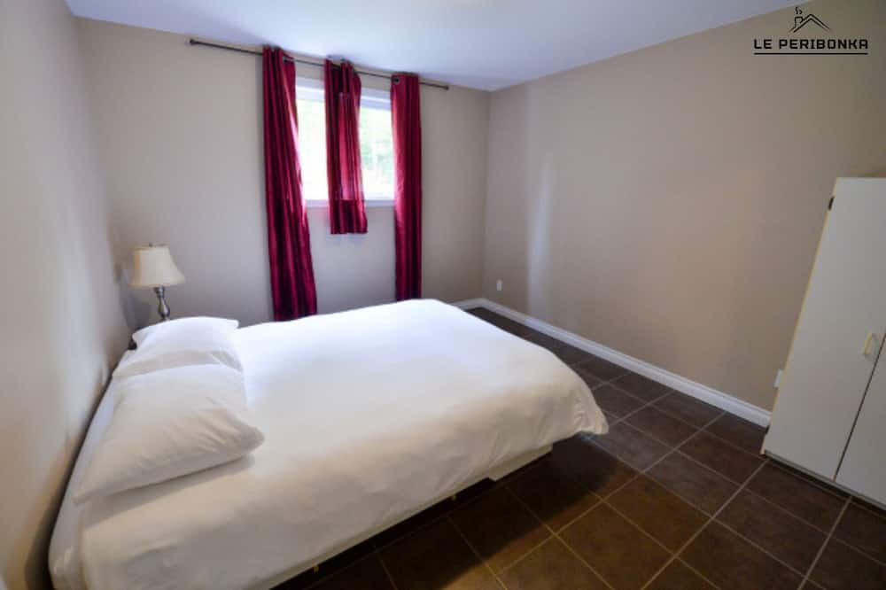 Photo of Bedroom in Lamarche
