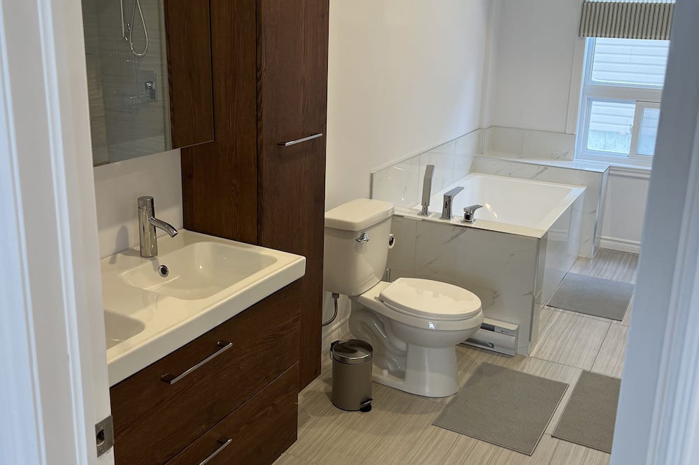 Photo of Bathroom in Paine-Sec