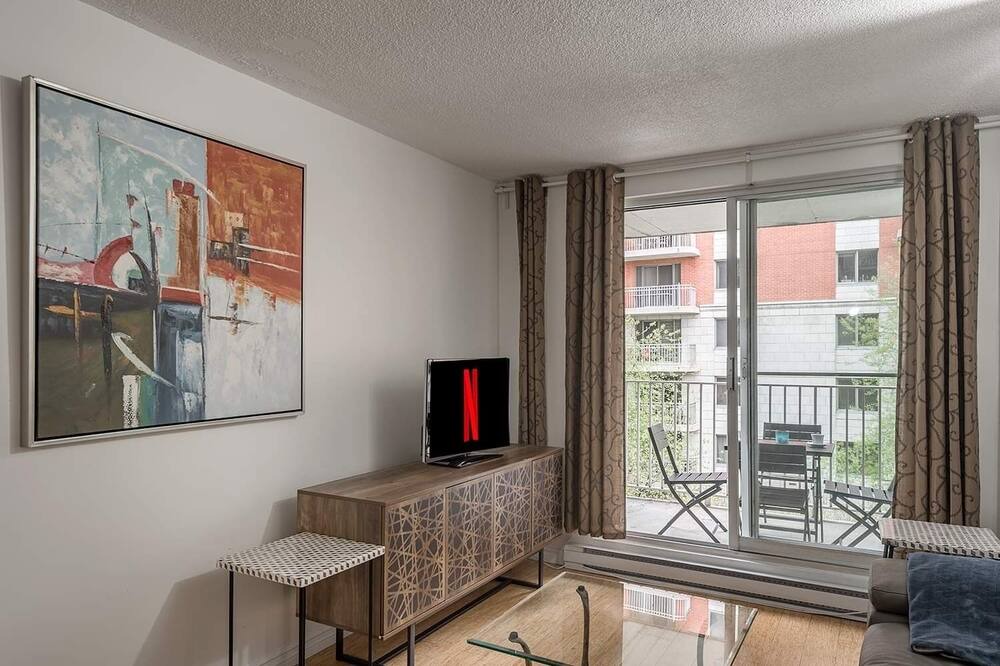 Photo of Livingroom in Shaughnessy Village