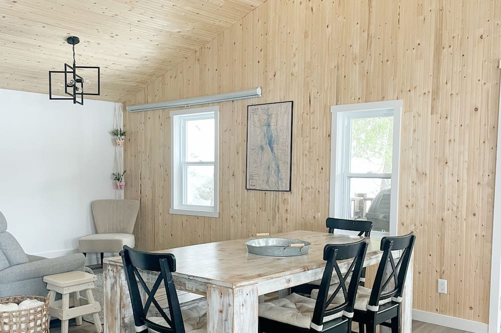 Photo of Others in Saint-Aime-du-Lac-des-Iles