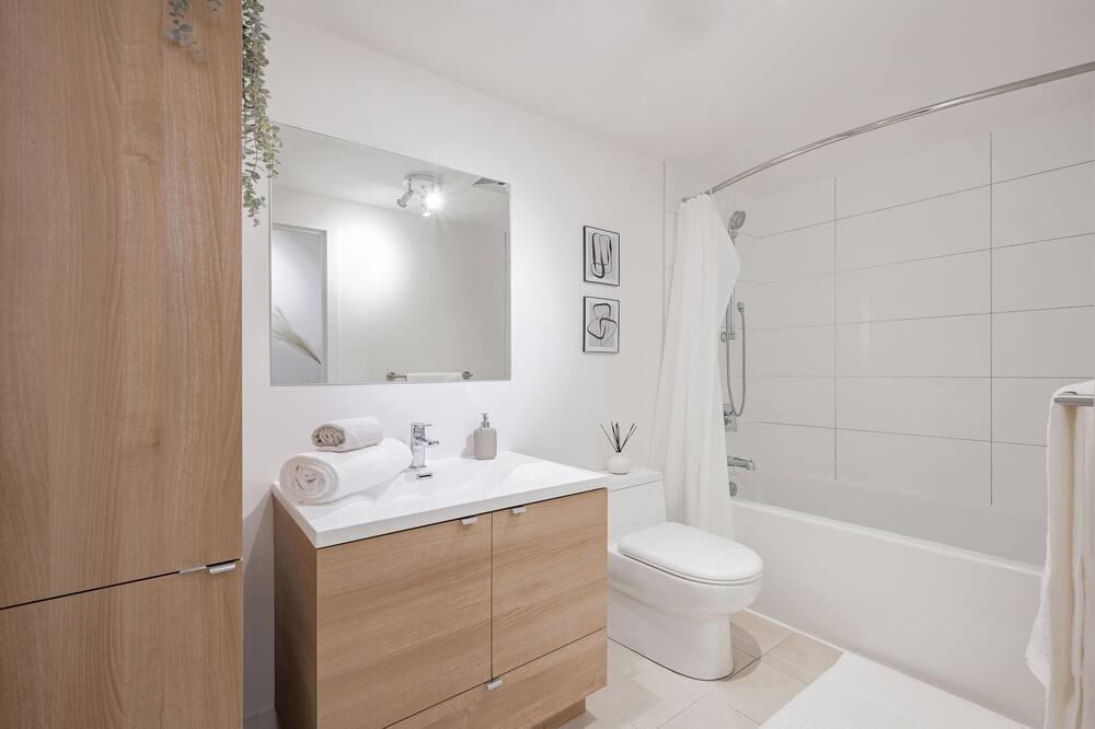 Photo of Bathroom in Shaughnessy Village