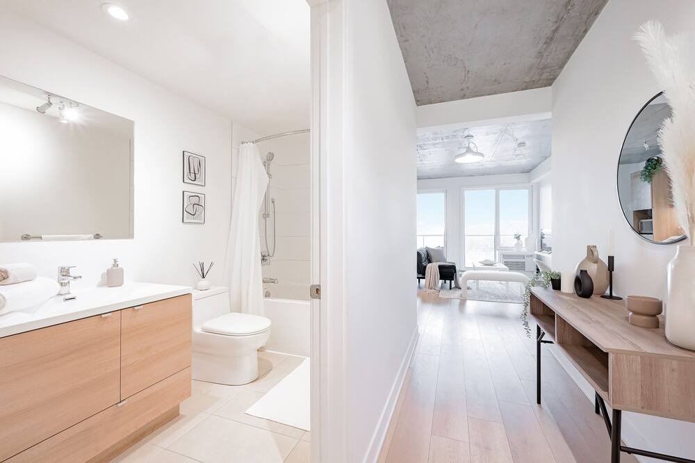 Photo of Bathroom in Shaughnessy Village