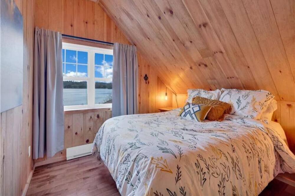 Photo of Bedroom in Amherst