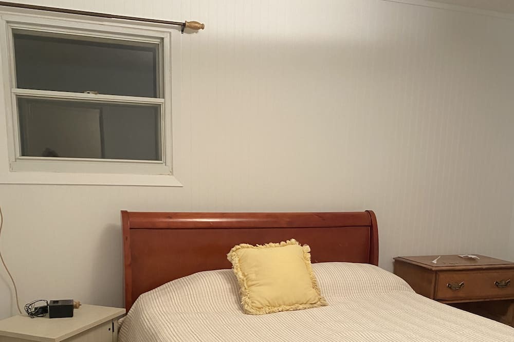 Photo of Bedroom in Red Deer