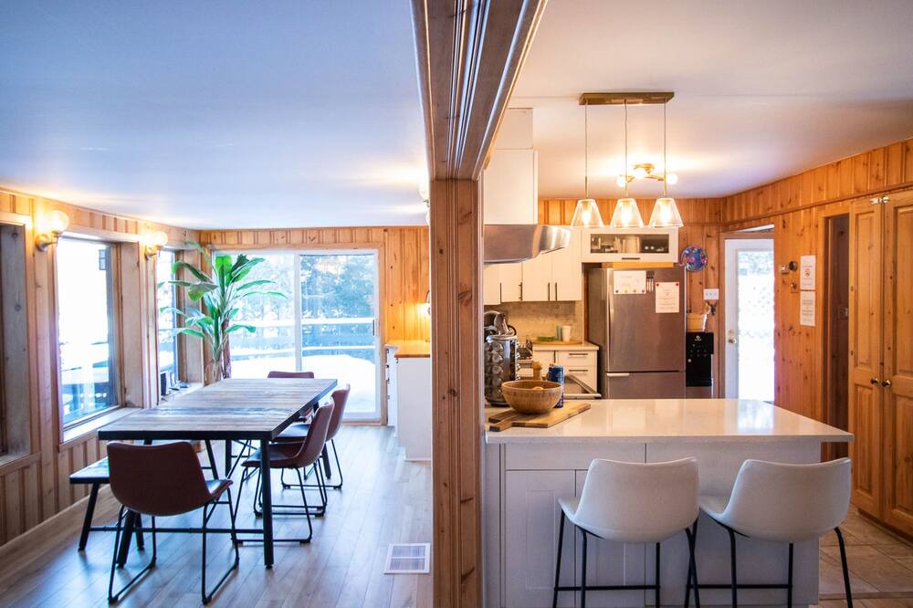 Photo of Kitchen in Sainte-Marguerite-du-Lac-Masson