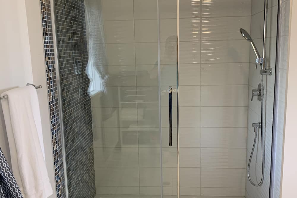 Photo of Bathroom in Saint-Andre-d'Argenteuil