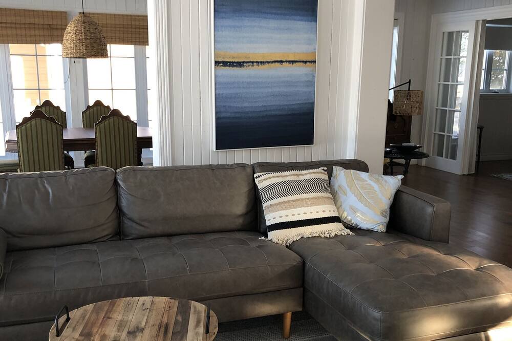 Photo of Livingroom in Saint-Michel-de-Bellechasse