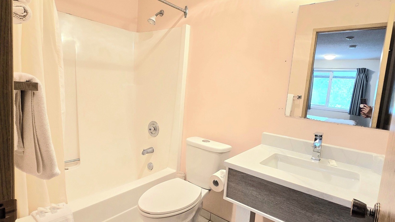 Photo of Bathroom in Golden