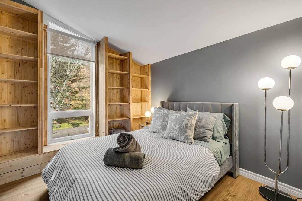 Photo of Bedroom in Stoneham