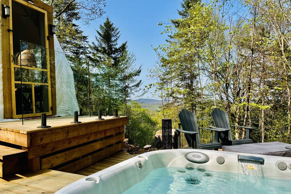 Photo of Outdoor in Notre-Dame-de-la-Merci