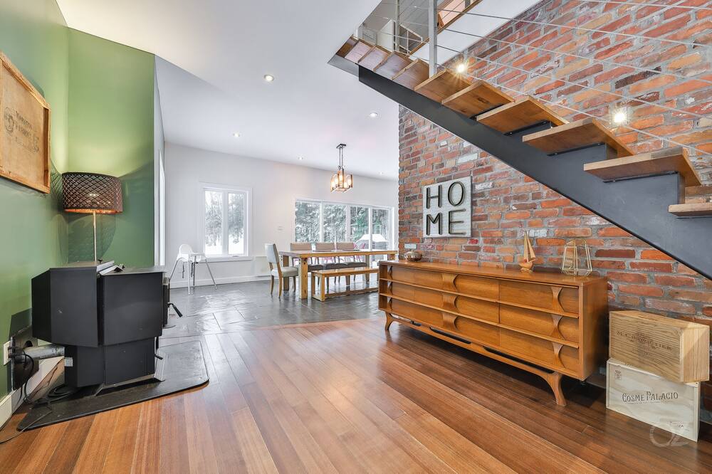 Photo of Livingroom in Saint Donat