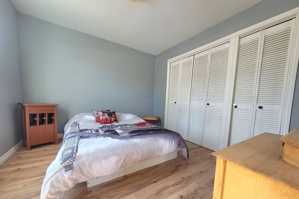 Photo of Bedroom in Shannon