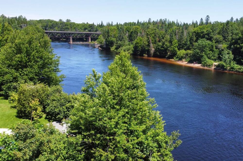 Photo of Outdoor in Shannon