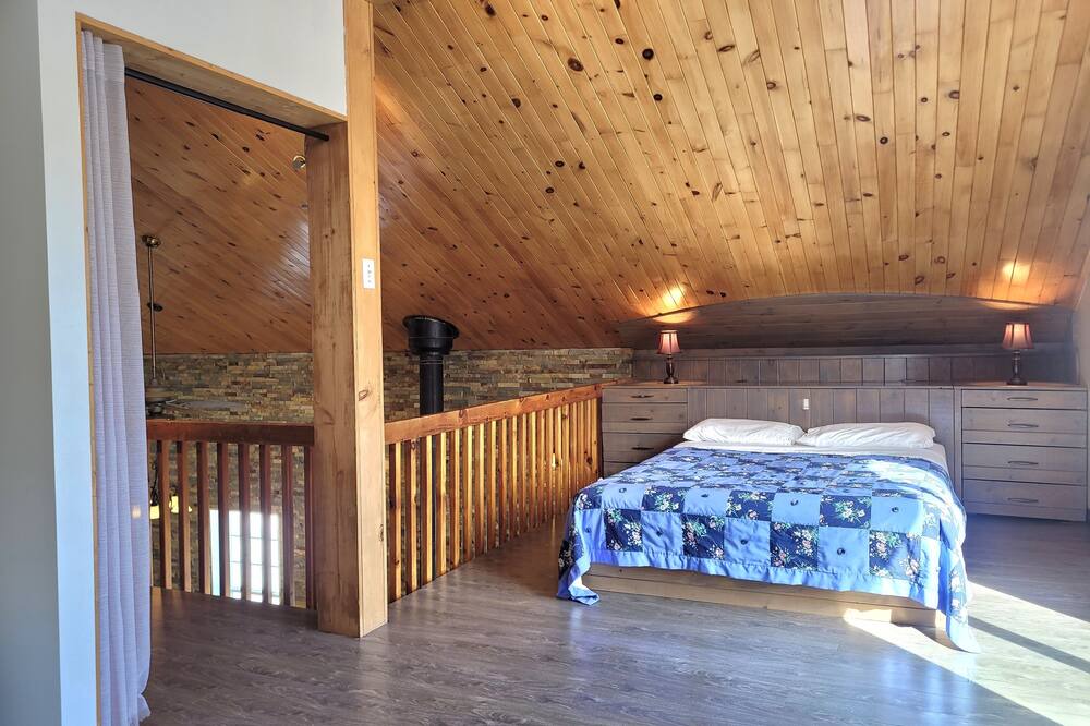 Photo of Bedroom in Shannon