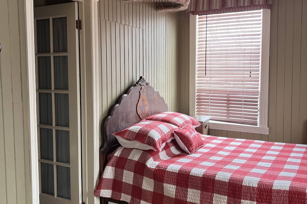 Photo of Bedroom in La Baie