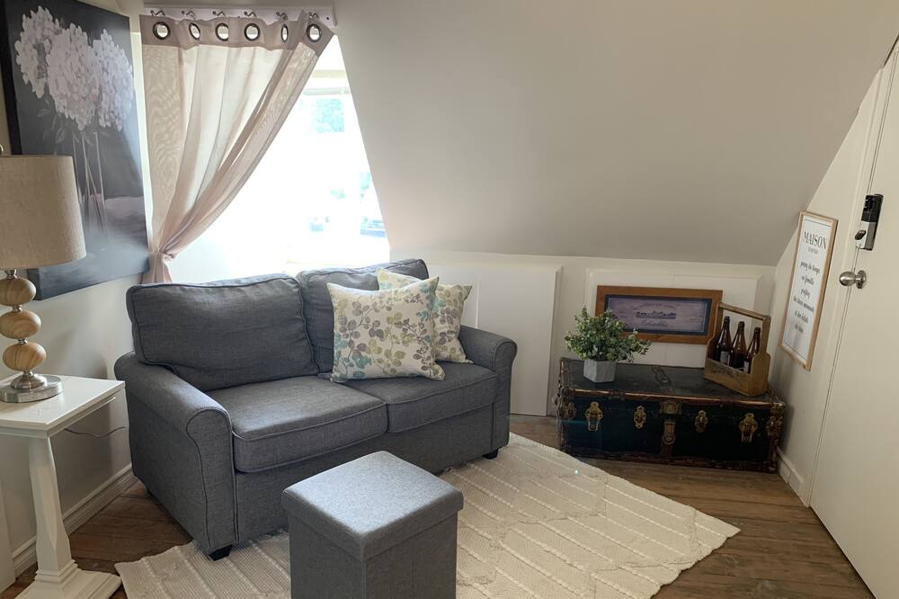 Photo of Livingroom in Paine-Sec